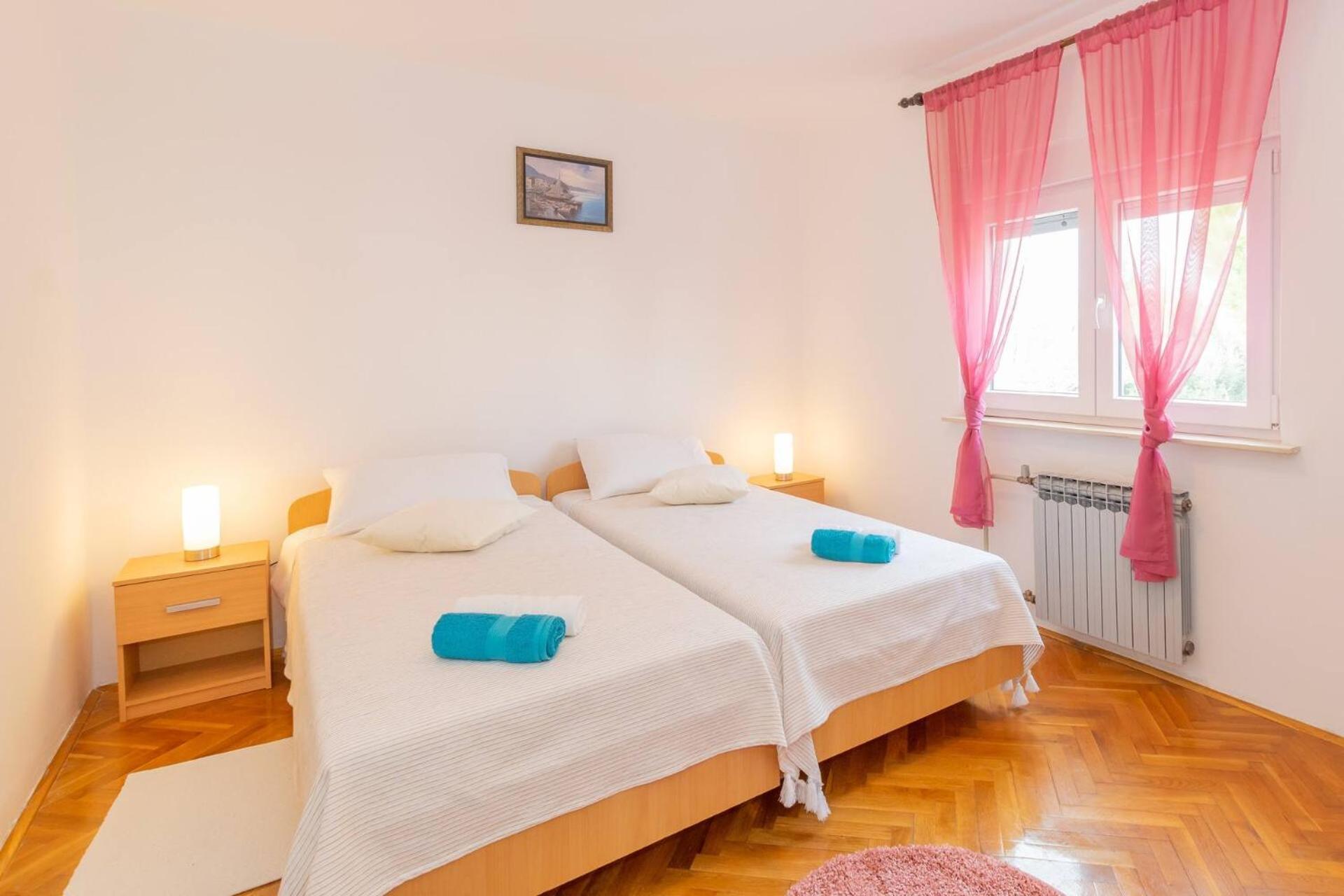 Family House With 2 Apartments - Irma Medulin Dış mekan fotoğraf